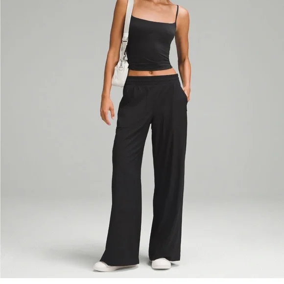 Lululemon Swift Mid-Rise wide leg pant. - Picture 1 of 14